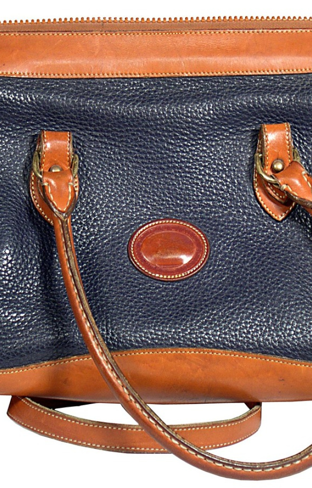 Classic Tote — Sand